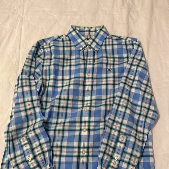 Vineyard Vines Boys Button Down Shirts (2) size Large - Picture 6 of 8